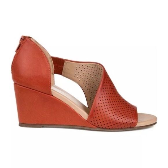 Journee Collection - Women's Aretha Wedge - Picture 4 of 16